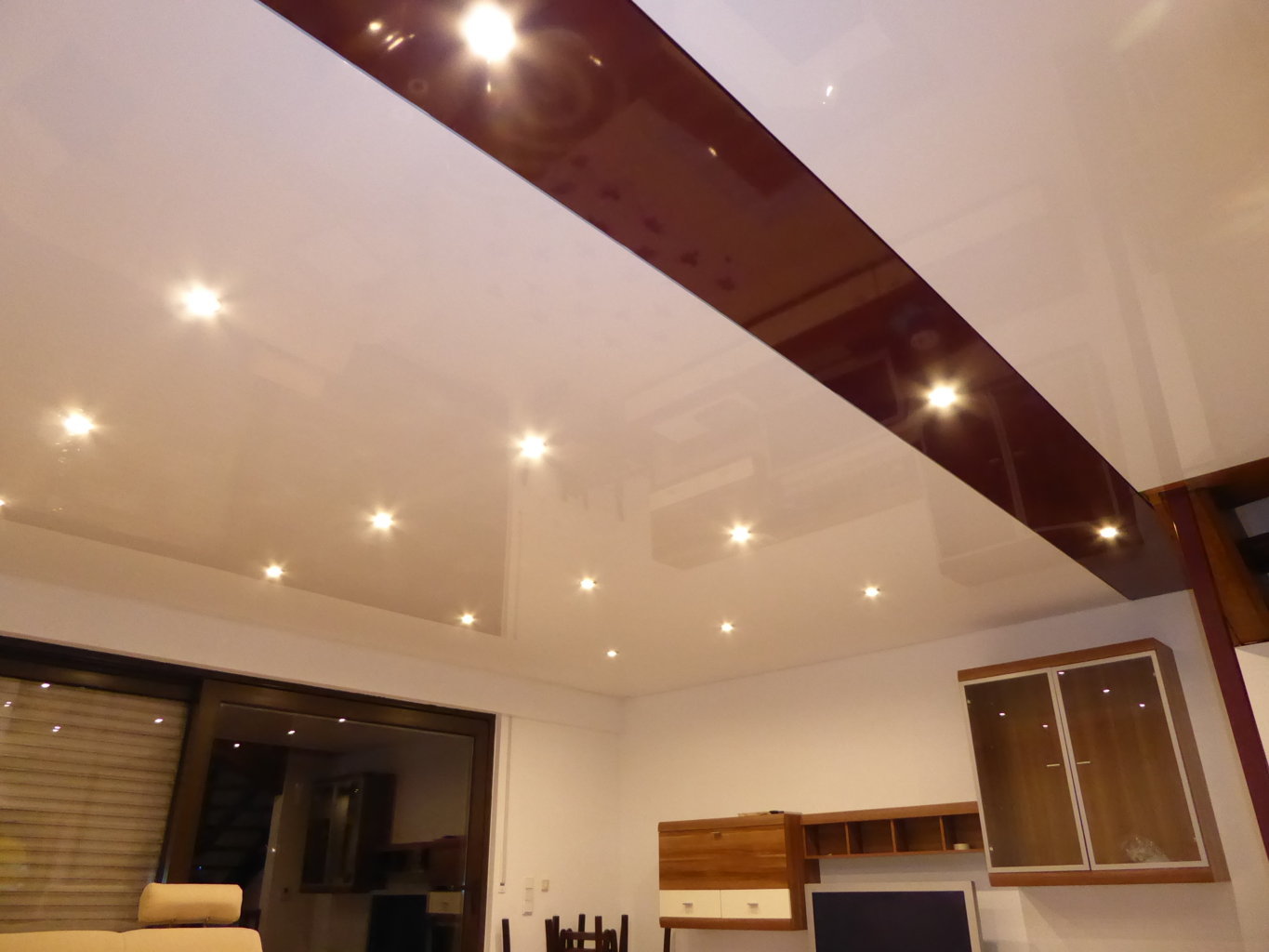 Spanndecke mit Beleuchtung in Aachen