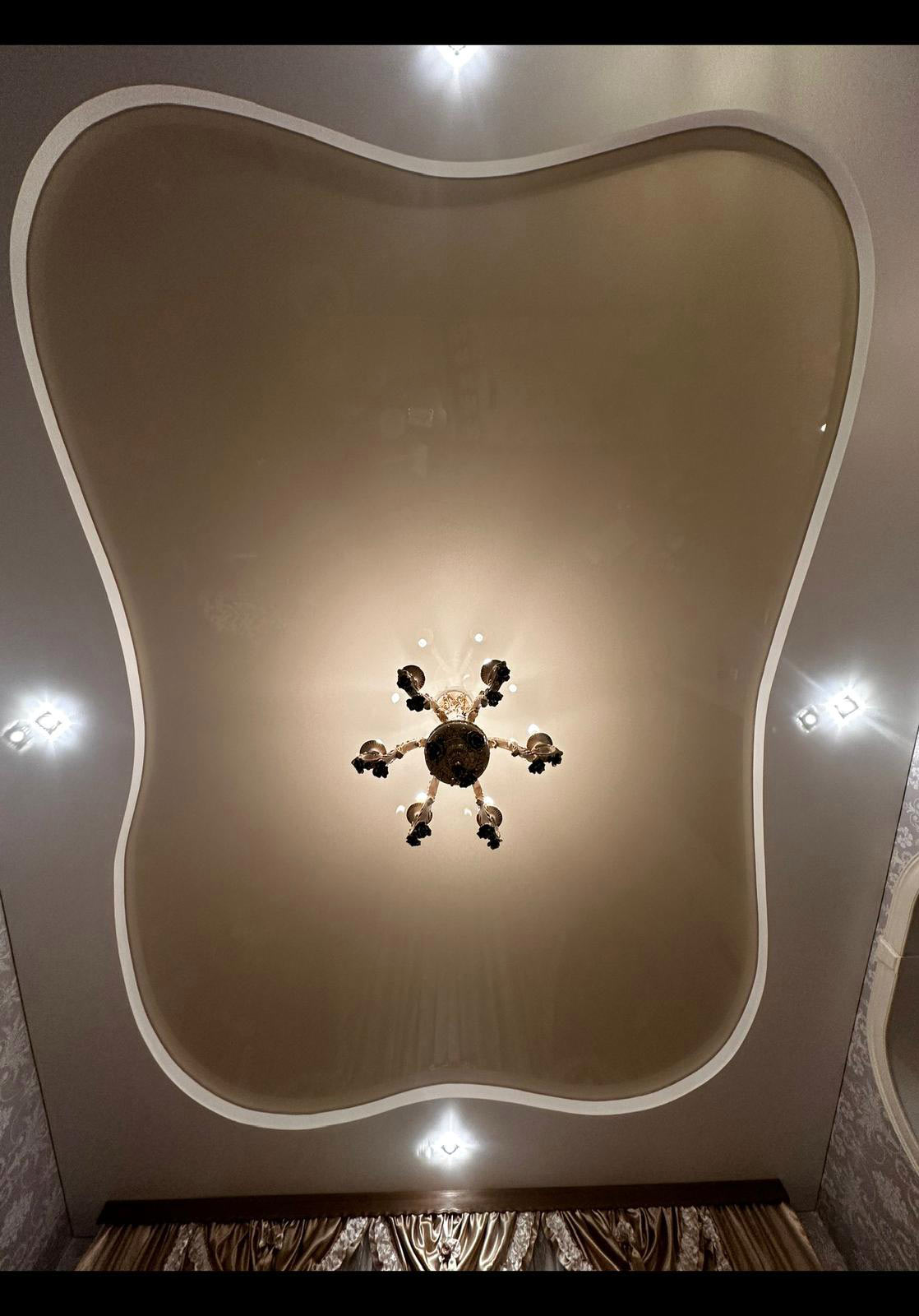 Innenausbau: Spanndecke in Mohnesee